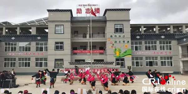 图片默认标题_fororder_1、演出活动现场