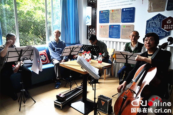 图片默认标题_fororder_龙桥子社区“侨之家”文化活动-胡杭摄