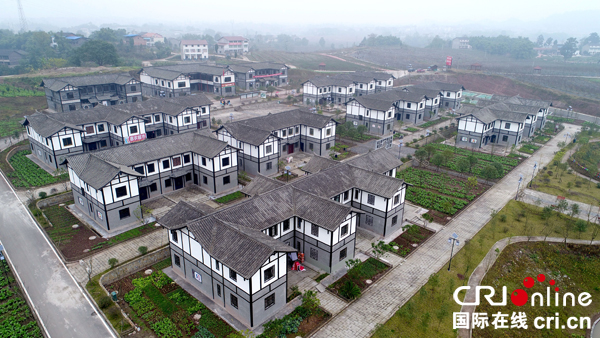 图片默认标题_fororder_航拍的会龙新村