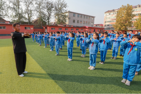 河北肥乡:非遗武术进校园 弘扬传统强体魄_fororder_河北肥乡:非遗武术进校园 弘扬传统强体魄271