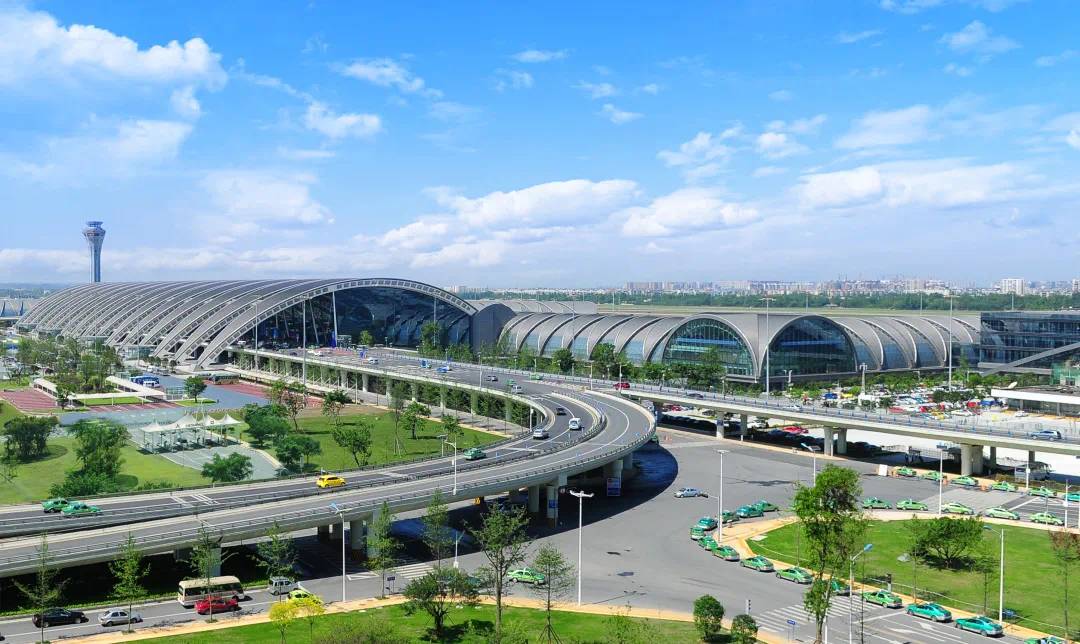 阔别3年!直飞美国航线恢复,成都航空枢纽“乘势起飞”