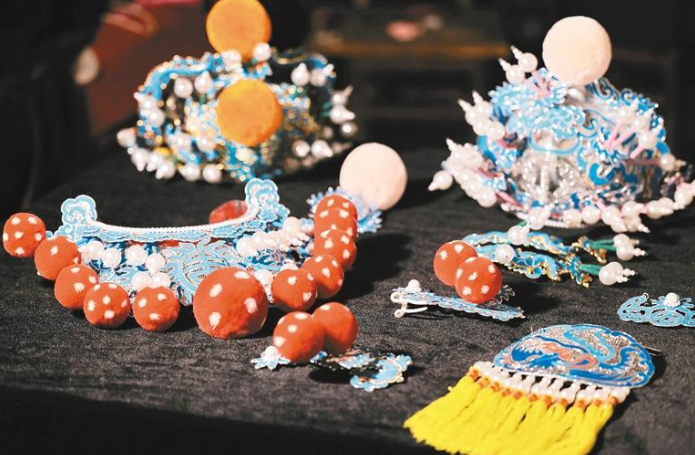 戏剧帽盔“守艺人”_fororder_微信图片_20231211102406