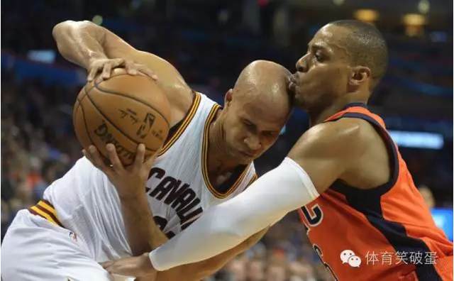 nba爆笑趣图:弗耶激吻杰弗森 大姚又出表情包