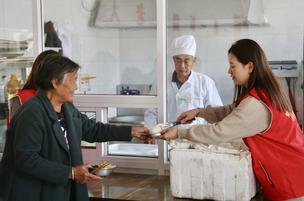 河北东光:孝老食堂让基层养老飘出“幸福味道”_fororder_图片1