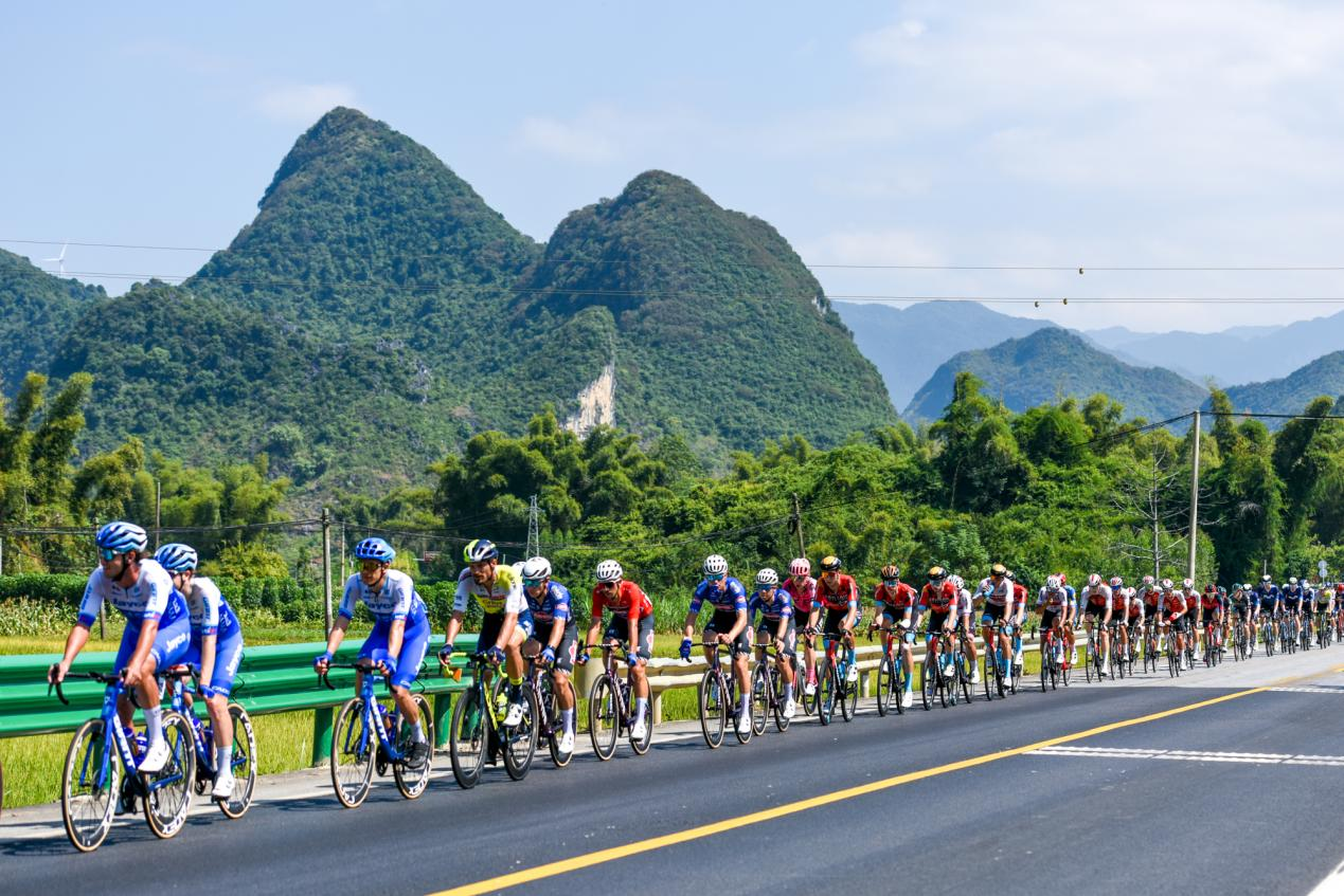 广西“小布达拉宫”走红海外 获近146万次“云围观”_fororder_图片3