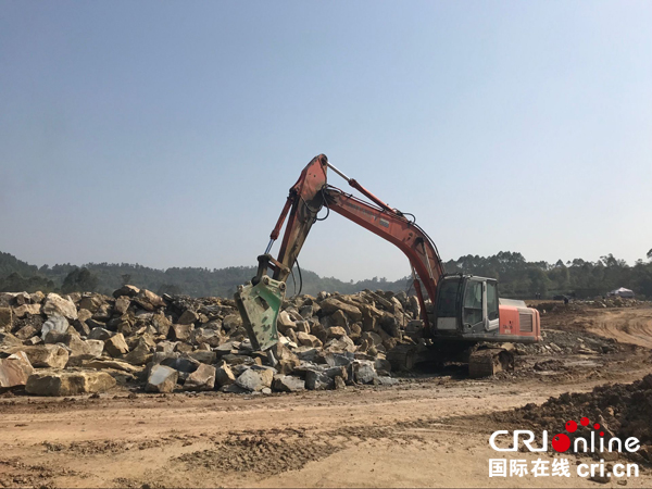 图片默认标题_fororder_连汪燕铁路--汪洋火车站建设现场1