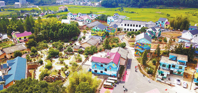 人民日报：田野有多广袤，画布就有多大