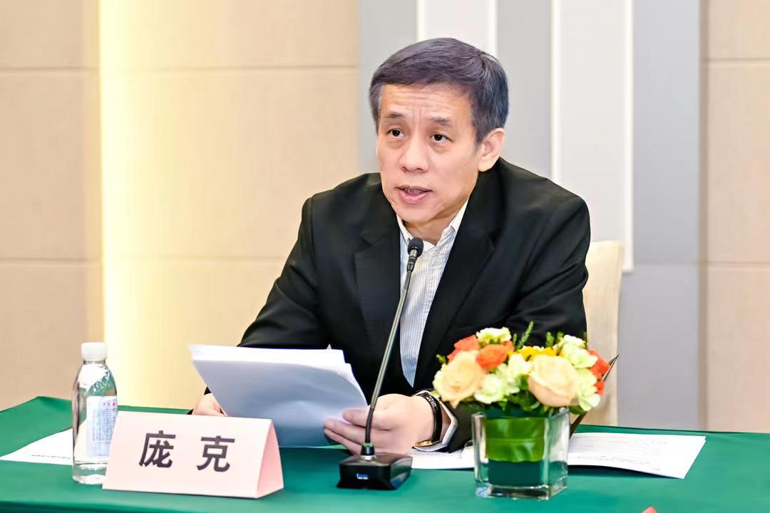 中广联合会法治传媒委员会2023年会暨法治融媒体合作与业务拓展论坛在成都举行 中广联合会法治传媒委员会2023年会暨法治融媒体合作与业务拓展论坛在成都举行_fororder_3