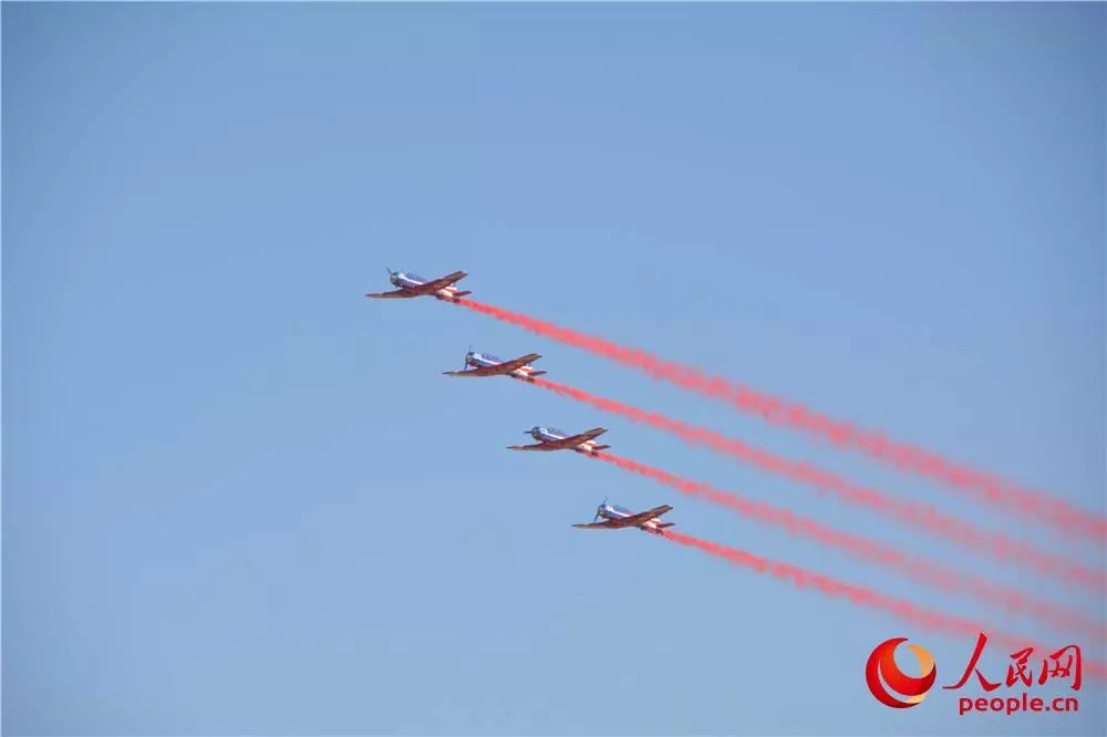 「人民网」歼-20、运-20再次惊艳亮相！超燃！