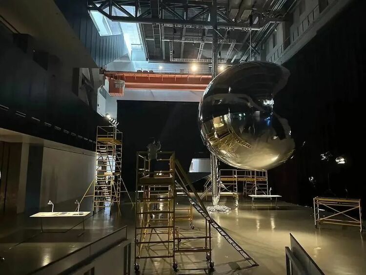 上海双年展“宇宙电影”,见证蒙太奇式无垠宇宙! 上海双年展“宇宙电影”,见证蒙太奇式无垠宇宙!