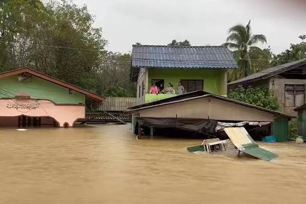 泰邦南部遭洪水侵袭 数万人受影响