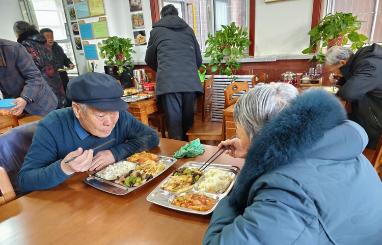 榆林府谷:日间照料中心托起老年人稳稳的幸福_fororder_图片3