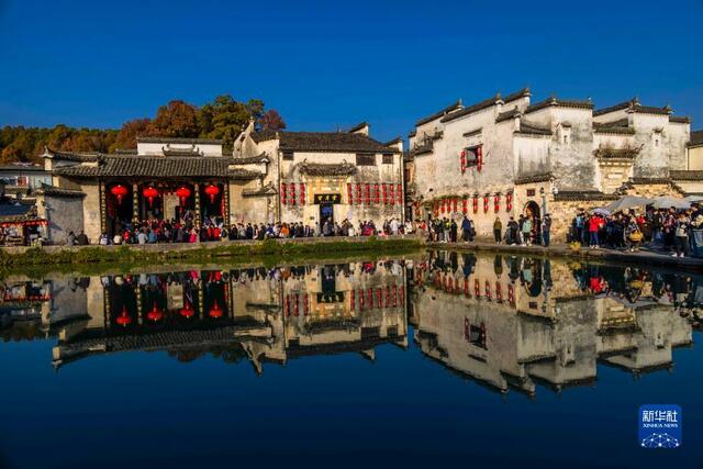 安徽黄山:“醉”美徽州“画”中游 安徽黄山:“醉”美徽州“画”中游