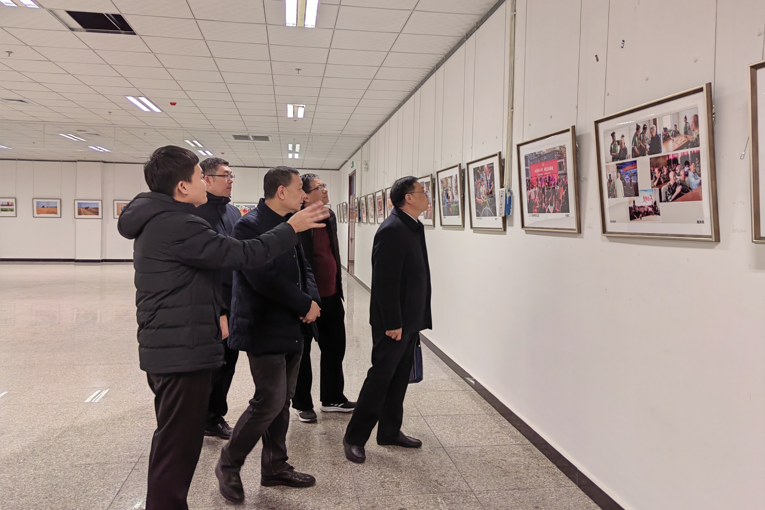 河北定兴:百余幅摄影作品亮相主题摄影展_fororder_008