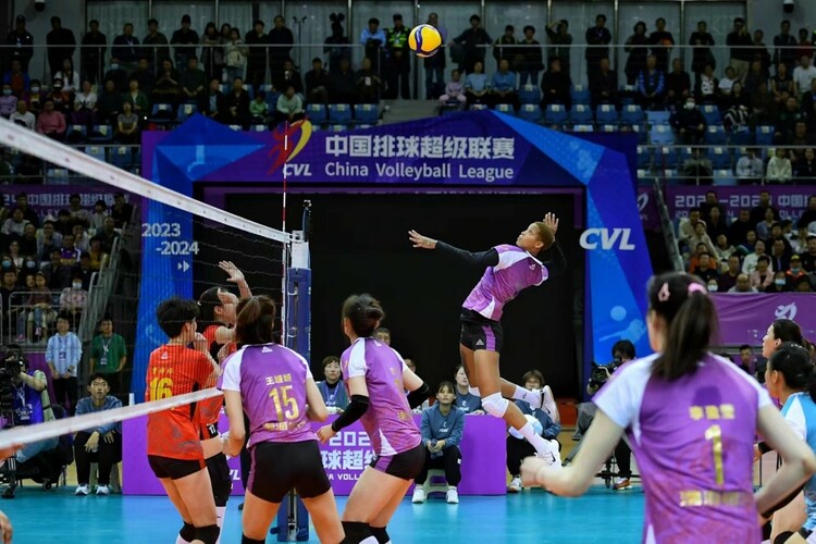 铸就“排球之城” 天津男女排连战连捷_fororder_图片3