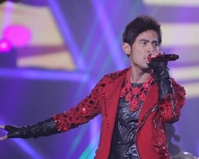 周杰伦的成名坎坷史 餐馆打工仔到亚洲天王的