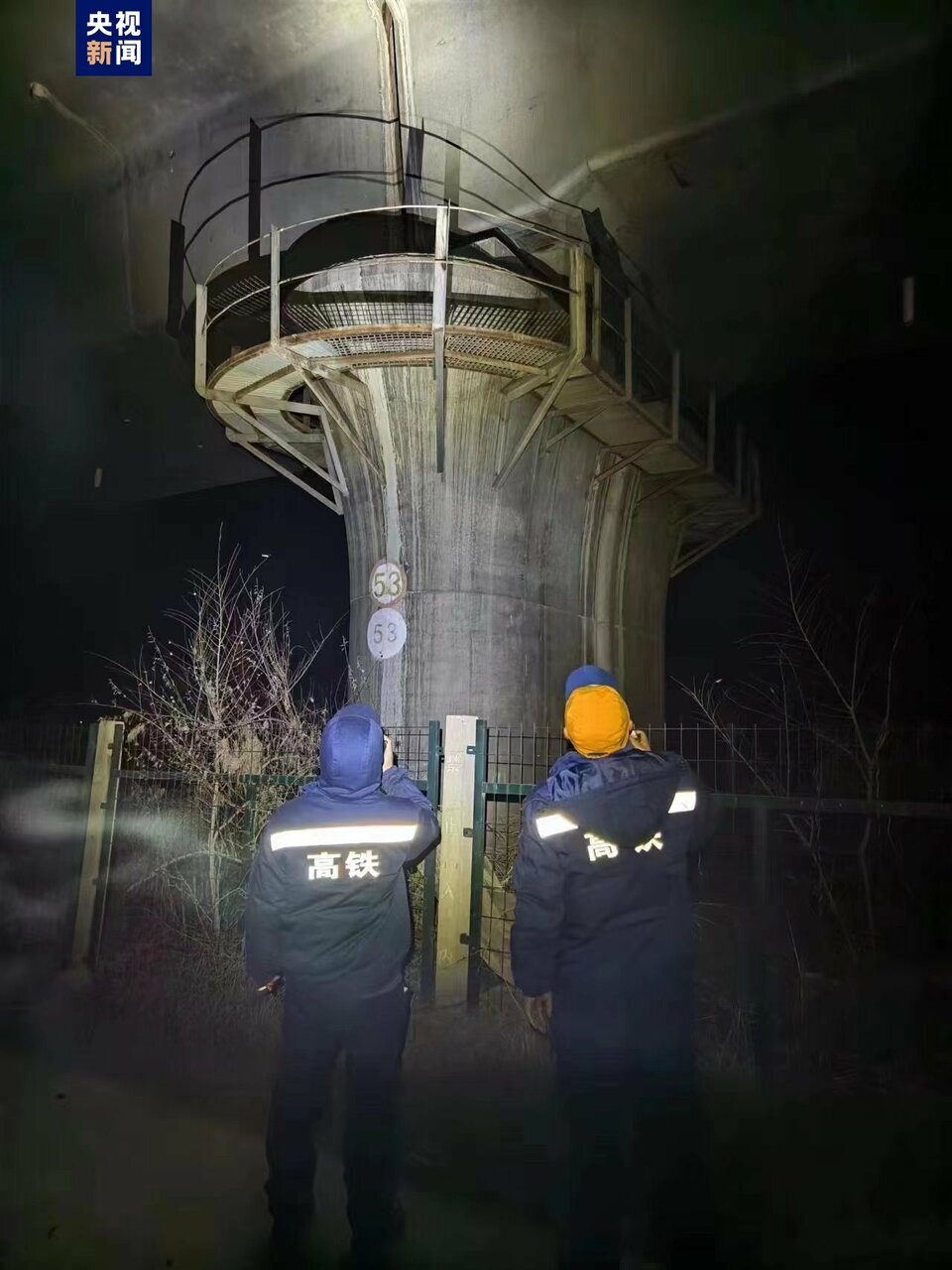 持续更新丨甘肃积石山县地震已致111人遇难 各方力量正在组织救援