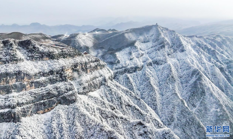 冰雪为墨 汉中龙头山景区银装素裹分外美丽