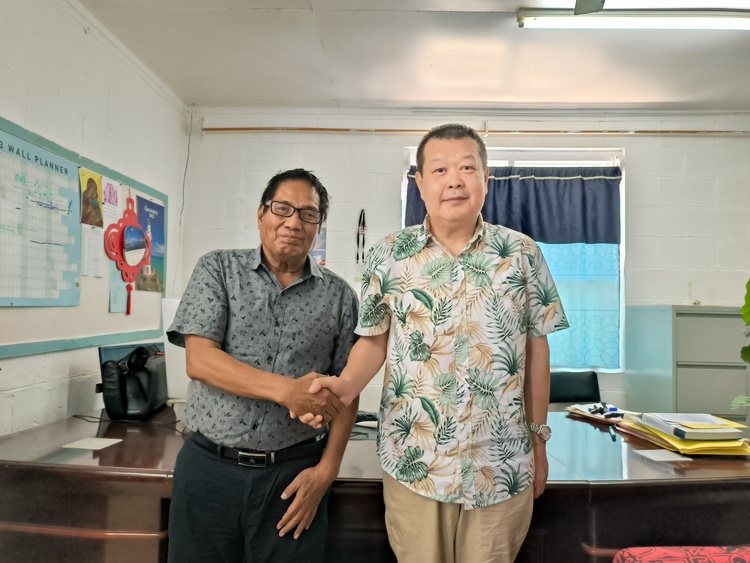 直通使领馆 | 中国驻基里巴斯大使周立民:基对华免签入境政策是两国人民友谊日益深厚的体现