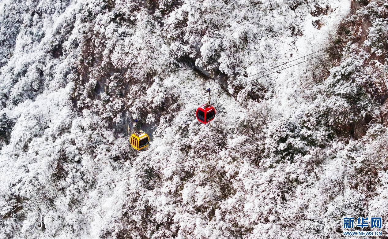 冰雪为墨 汉中龙头山景区银装素裹分外美丽