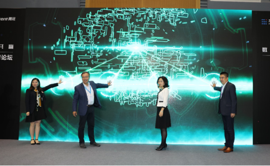 腾讯发布数字校园解决方案 微信校园卡连接高