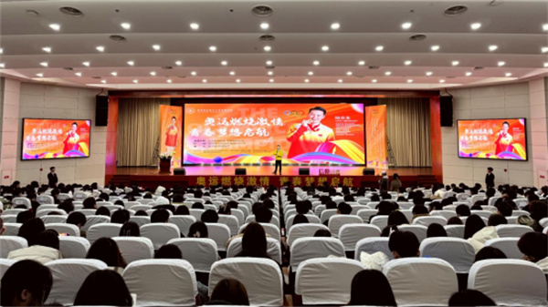 南京航空航天大学金城学院:冠军校园行|点燃青春激情 激励梦想启航 南京航空航天大学金城学院:冠军校园行|点燃青春激情 激励梦想启航