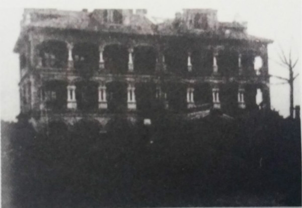 1911年12月，孙中山在上海的临时寓所——宝昌路408号，今淮海中路 650弄3号。