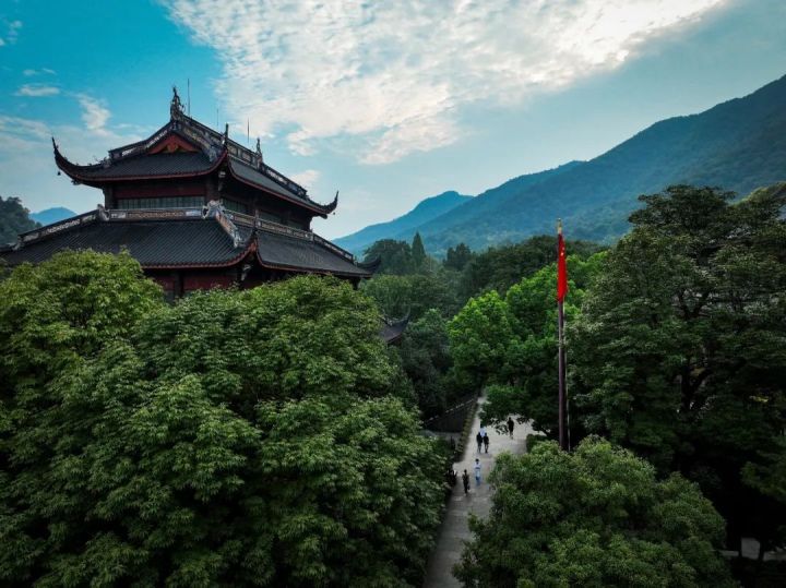 2024年这12天,杭州灵隐寺免费开放_fororder_1739458368441044992_720px