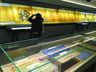 《中国档案珍品展》开幕 200余件珍贵档案首次在京展出