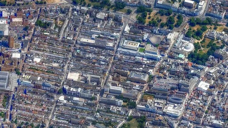 City walk还能带动消费?看街区重塑如何激活城市商圈 City walk还能带动消费?看街区重塑如何激活城市商圈