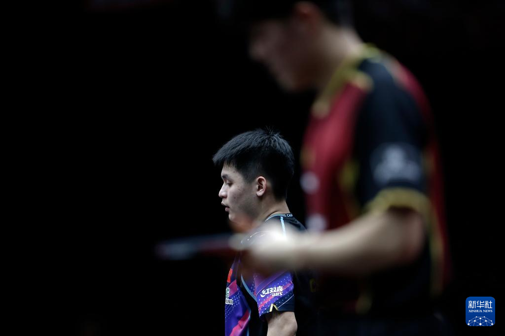 乒乓球——WTT男子总决赛:林诗栋首轮出局 乒乓球——WTT男子总决赛:林诗栋首轮出局