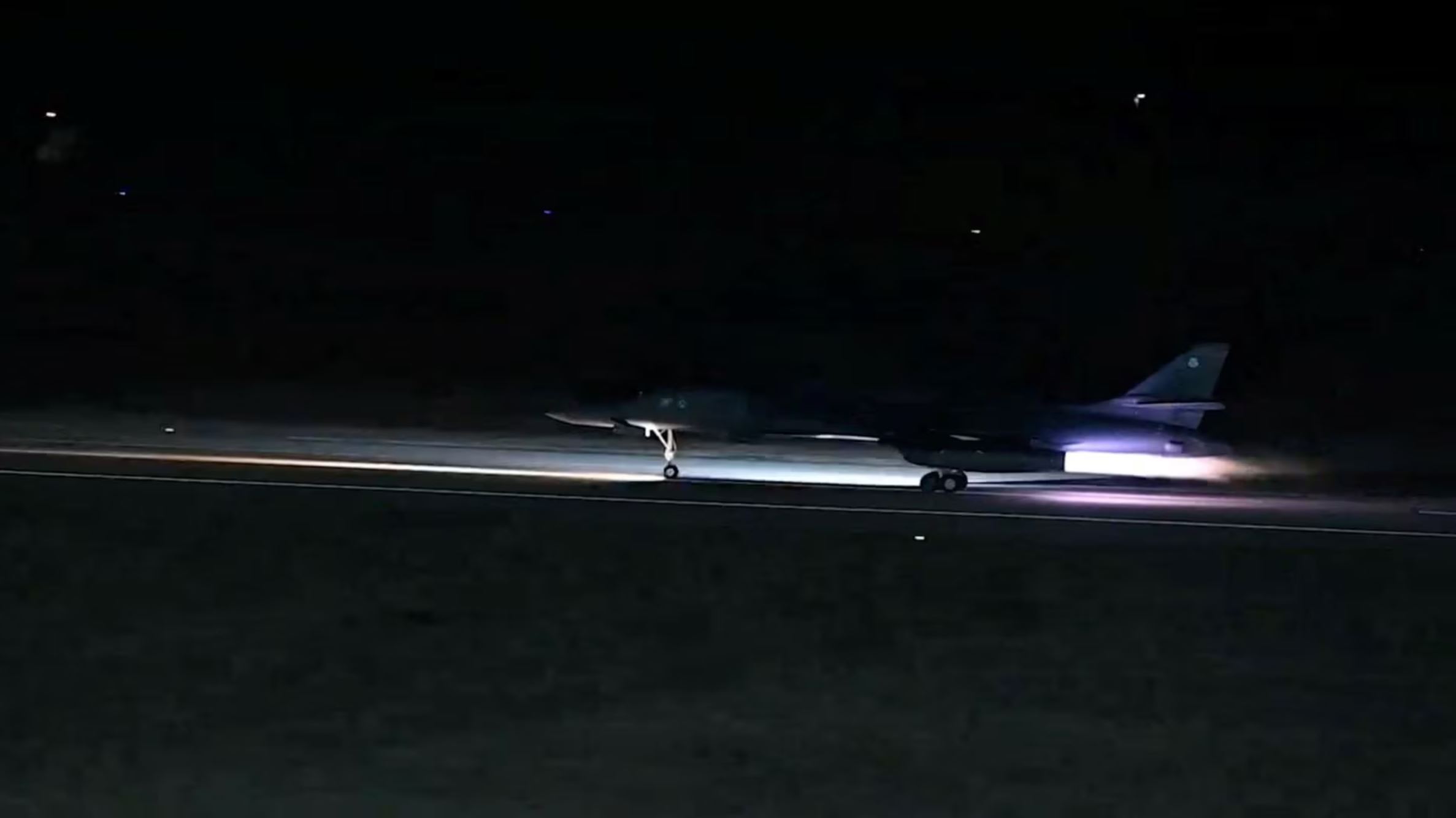 多国震怒 美军空袭展现霸权和虚伪