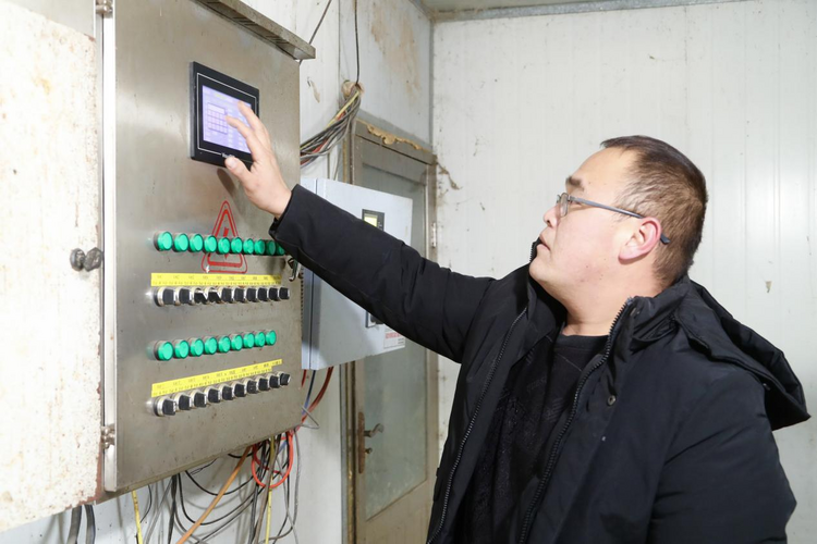 河北东光:标准化养殖 开启现代致富路_fororder_图片5