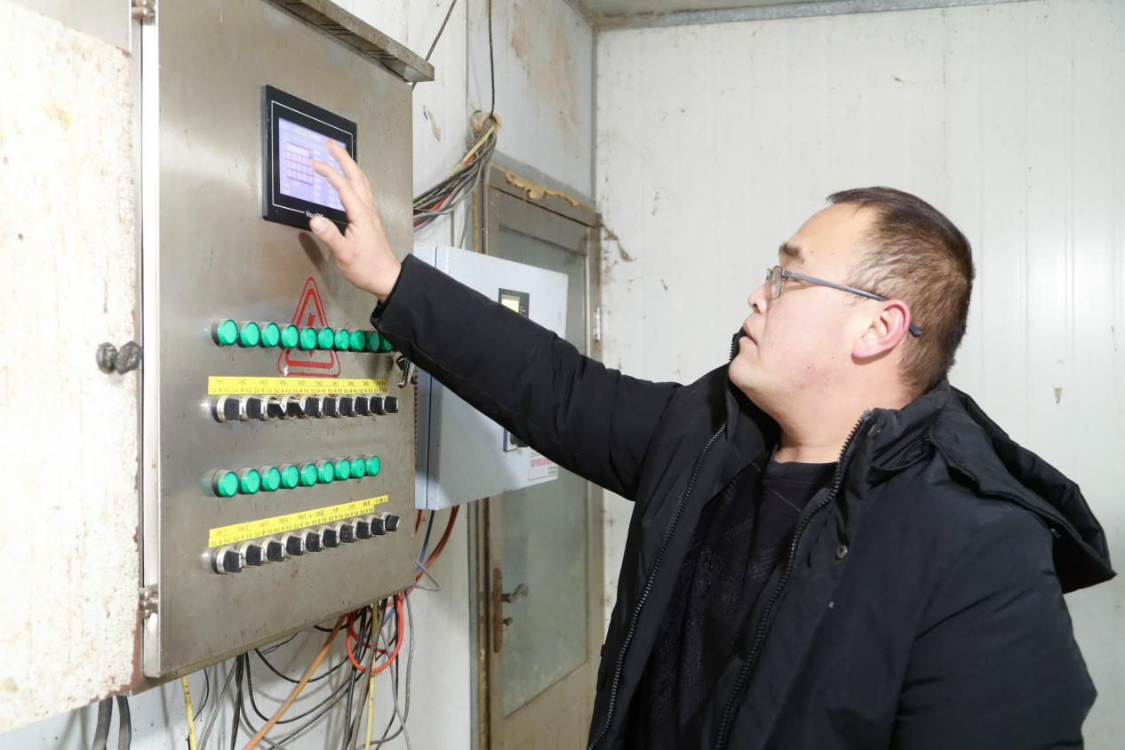 河北东光:标准化养殖 开启现代致富路_fororder_图片5