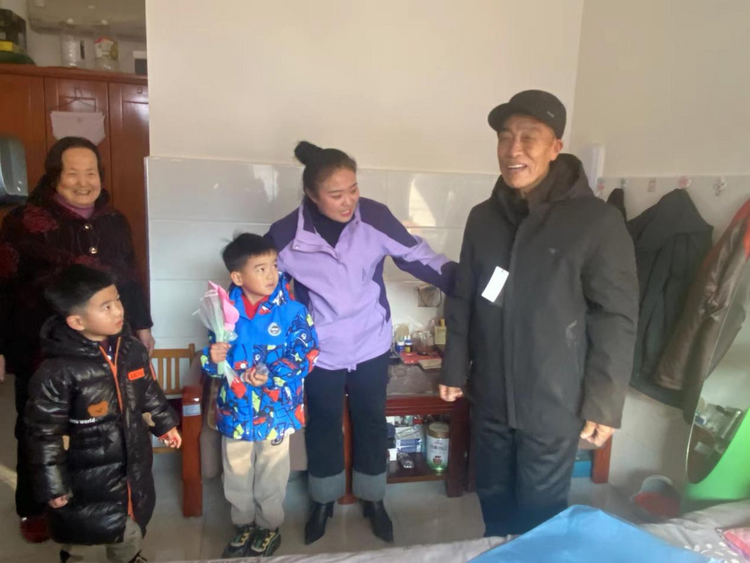 河北海兴:传递敬老心 温暖夕阳红_fororder_图片2