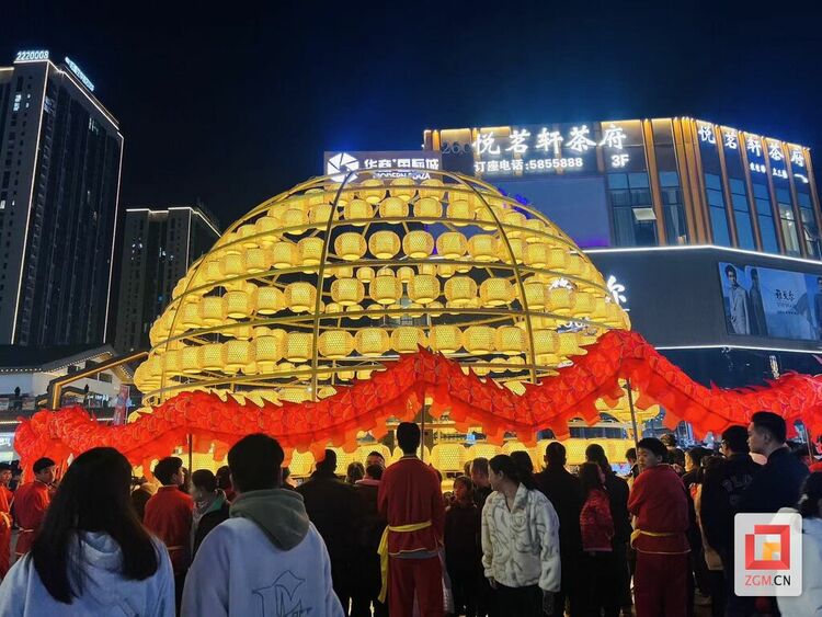 （转载）自贡高新区：春节市场“热气腾腾” 迎来龙年经济“开门红”