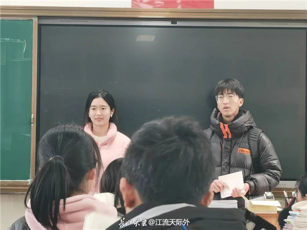 涉及12省份43所高校 大学生们在长江网分享寒假社会实践_fororder_15