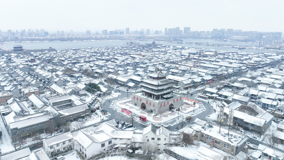 聊城：古城雪景 美不胜收