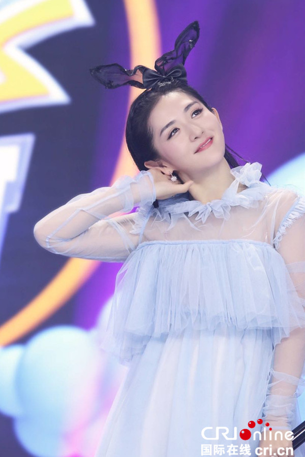 《偶滴歌神啊3》张杰录后采访暖心示爱：娜娜是小孩子