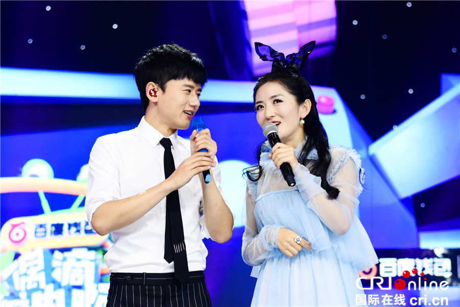 《偶滴歌神啊3》张杰录后采访暖心示爱：娜娜是小孩子