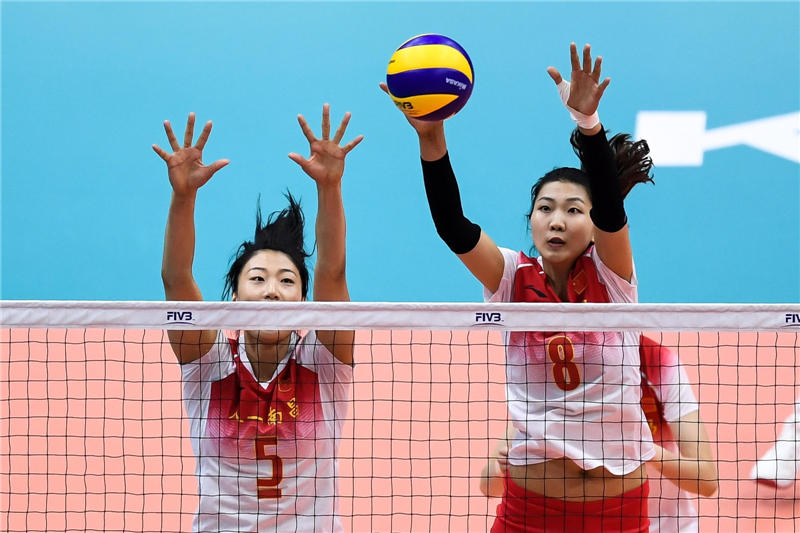 「人民网」军运会：女排获亚军 观众齐呼“中国女排，你们最