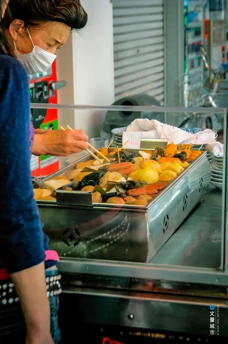 City walk还能带动消费?看街区重塑如何激活城市商圈 City walk还能带动消费?看街区重塑如何激活城市商圈