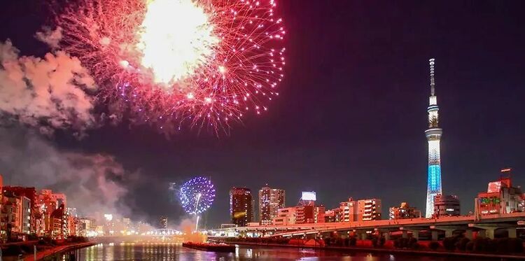 City walk还能带动消费?看街区重塑如何激活城市商圈 City walk还能带动消费?看街区重塑如何激活城市商圈