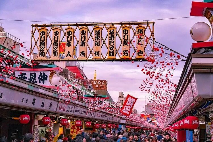 City walk还能带动消费?看街区重塑如何激活城市商圈 City walk还能带动消费?看街区重塑如何激活城市商圈