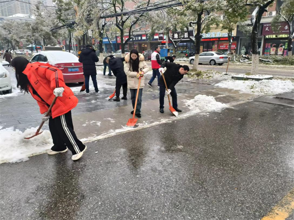 洪湖市司法局积极应对低温雨雪冰冻天气_fororder_图片15