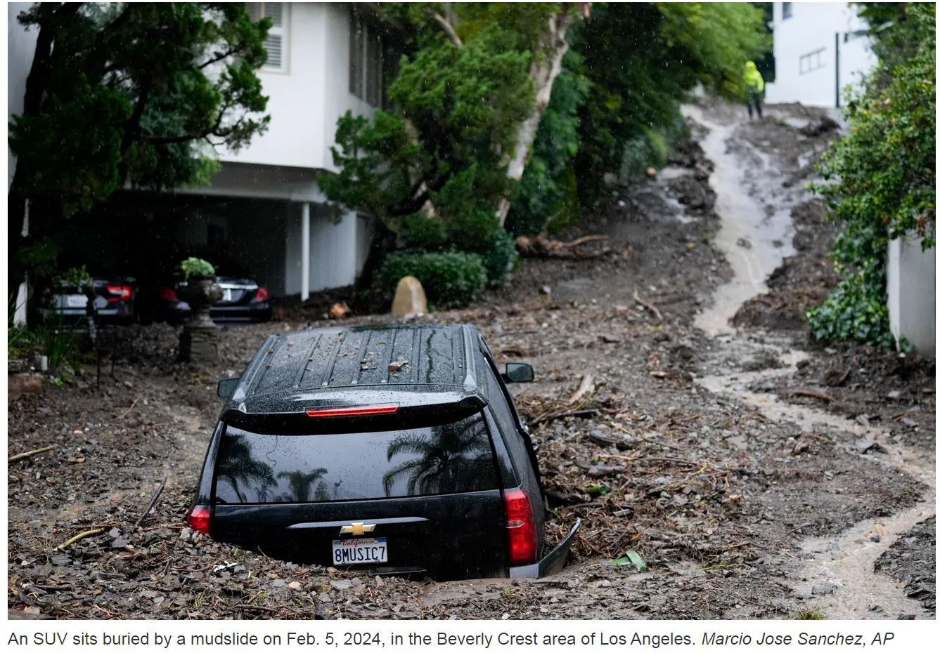 “千年降一回”? 美国洛杉矶遭遇罕见极端天气