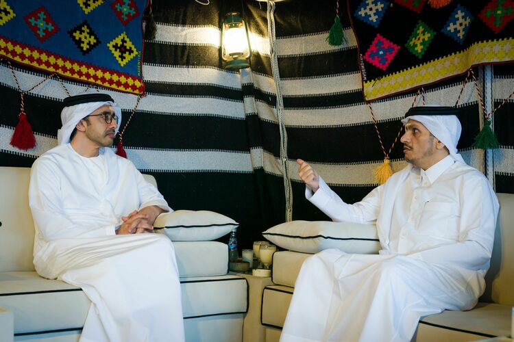 阿联酋外长与卡塔尔辅弼兼酬酢大臣相会 争论加沙地带时局等议题