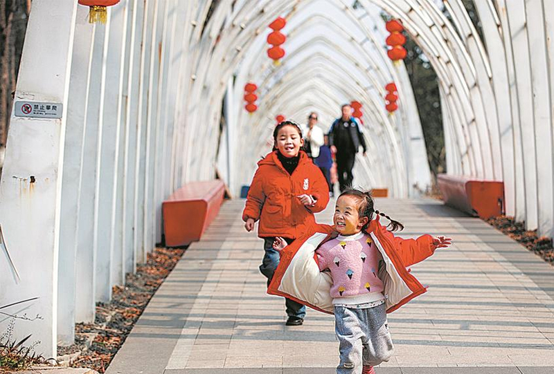(转载)春节期间 超611万名市民游客走进成都公园绿道_fororder_未标题-1