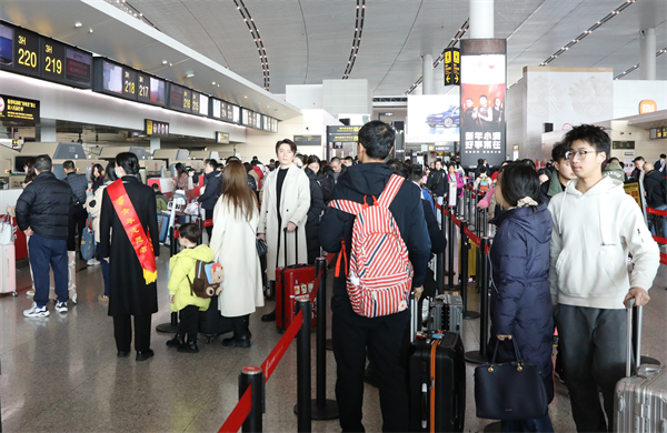 春节假期 重庆江北机场迎送旅客超125.1万人次_fororder_图片1