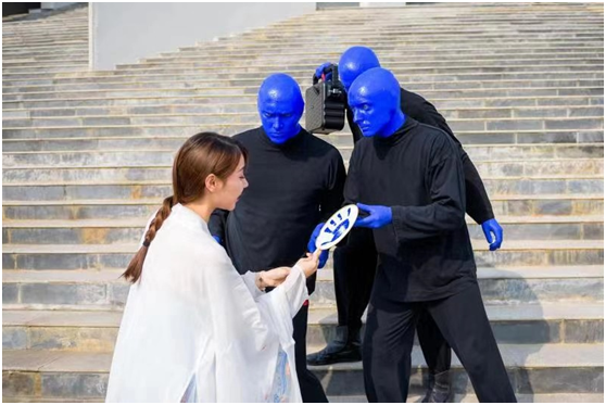 （供稿 节庆会展列表 三吴大地南京 移动版）互动体验大秀《蓝人秀》将于11月亮相南京